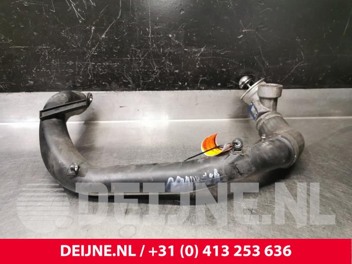 Gebrauchte Intercooler Rohr Volvo V60 I (FW/GW) 2.4 D6 20V AWD Twin Engine Plug-in Hybrid Preis € 25,00 Margenregelung angeboten von van Deijne Onderdelen Uden B.V.