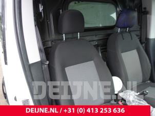 Used Seat, right Fiat Doblo Cargo (263) 1.3 MJ 16V DPF Euro 5 Price € 151,25 Inclusive VAT offered by van Deijne Onderdelen Uden B.V.