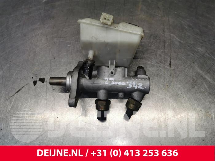 Gebrauchte Hauptbremszylinder Volvo V70 (SW) 2.4 20V 140 Preis € 75,00 Margenregelung angeboten von van Deijne Onderdelen Uden B.V.