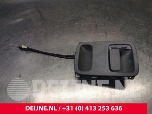 Used Sliding door handle, right Mercedes Vito (639.6) 3.0 120 CDI V6 24V Price € 48,40 Inclusive VAT offered by van Deijne Onderdelen Uden B.V.