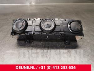 Używane Panel sterowania nagrzewnicy Mercedes Sprinter 3,5t (906.63) 313 CDI 16V Cena € 60,50 Z VAT oferowane przez van Deijne Onderdelen Uden B.V.