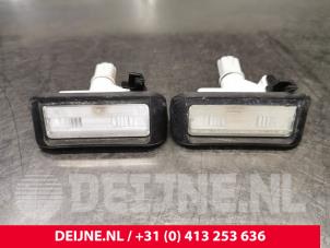 Used Registration plate light Opel Vivaro 1.5 CDTI 102 Price € 12,10 Inclusive VAT offered by van Deijne Onderdelen Uden B.V.