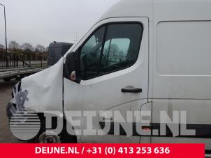 Usados Mecanismo de cerradura de puerta de 2 puertas izquierda Opel Movano 2.3 CDTi 16V FWD Precio € 90,75 IVA incluido ofrecido por van Deijne Onderdelen Uden B.V.