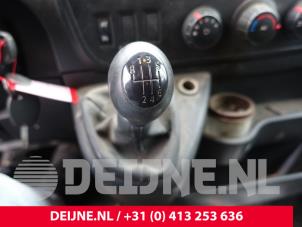 Usados Palanca de cambios Opel Movano 2.3 CDTi 16V FWD Precio de solicitud ofrecido por van Deijne Onderdelen Uden B.V.