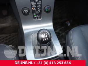 Used Gear stick Volvo V50 (MW) 1.8 16V Price on request offered by van Deijne Onderdelen Uden B.V.