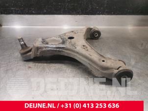 Used Front lower wishbone, right Volkswagen Crafter 2.0 TDI 16V Price € 151,25 Inclusive VAT offered by van Deijne Onderdelen Uden B.V.