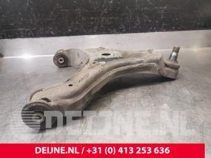 Used Front lower wishbone, left Volkswagen Crafter 2.0 TDI 16V Price € 42,35 Inclusive VAT offered by van Deijne Onderdelen Uden B.V.