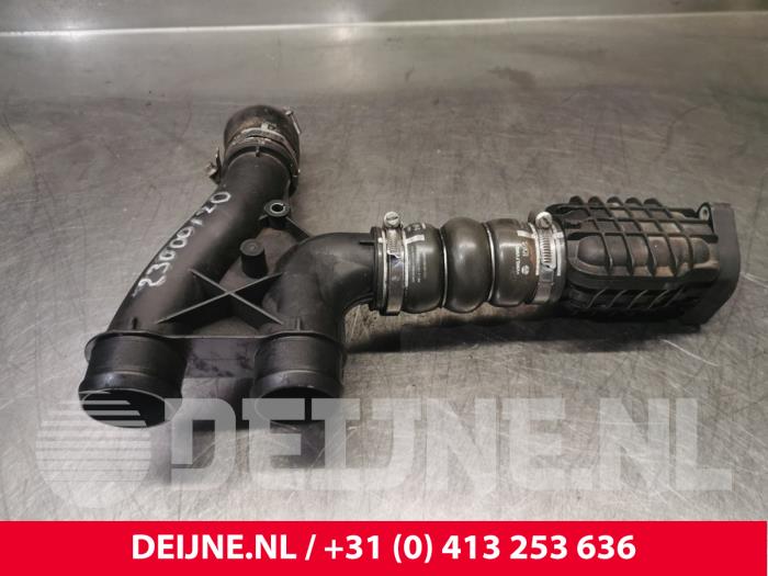 Gebrauchte Intercooler Rohr Renault Master III (MA/MB/MC/MD/MH/MF/MG/MH) 2.3 dCi 135 16V FWD Preis € 48,40 Mit Mehrwertsteuer angeboten von van Deijne Onderdelen Uden B.V.
