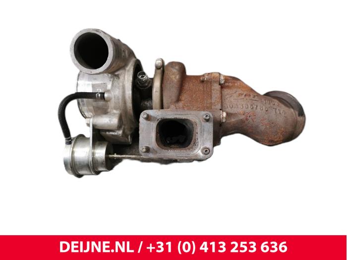 Używane Turbo Iveco Daily Cena € 242,00 Z VAT oferowane przez van Deijne Onderdelen Uden B.V.