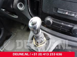Used Gear stick Mercedes Vito (447.6) 1.7 110 CDI 16V Price on request offered by van Deijne Onderdelen Uden B.V.