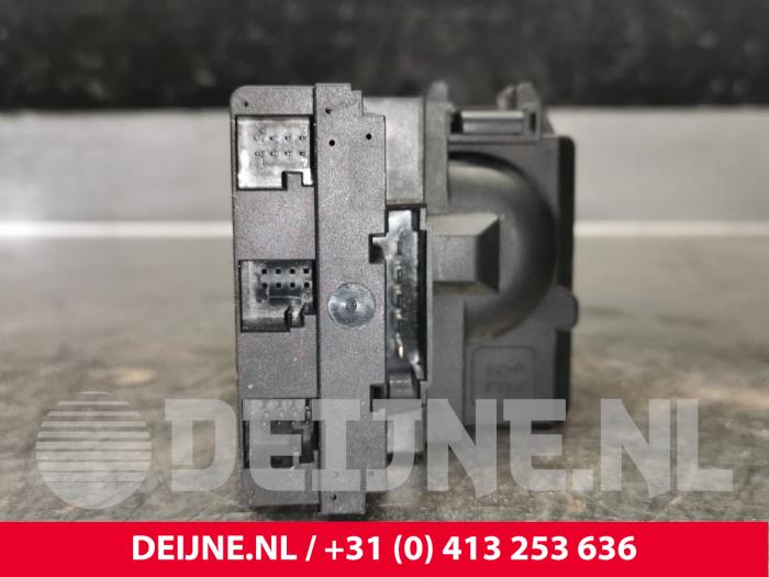 Cerradura de contacto y llave de un Mercedes-Benz Sprinter 3t (906.61) 211 CDI 16V 2009