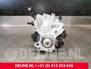 Used High pressure pump Mercedes Sprinter 5t (906.63/65) 513 CDI 16V Price € 211,75 Inclusive VAT offered by van Deijne Onderdelen Uden B.V.