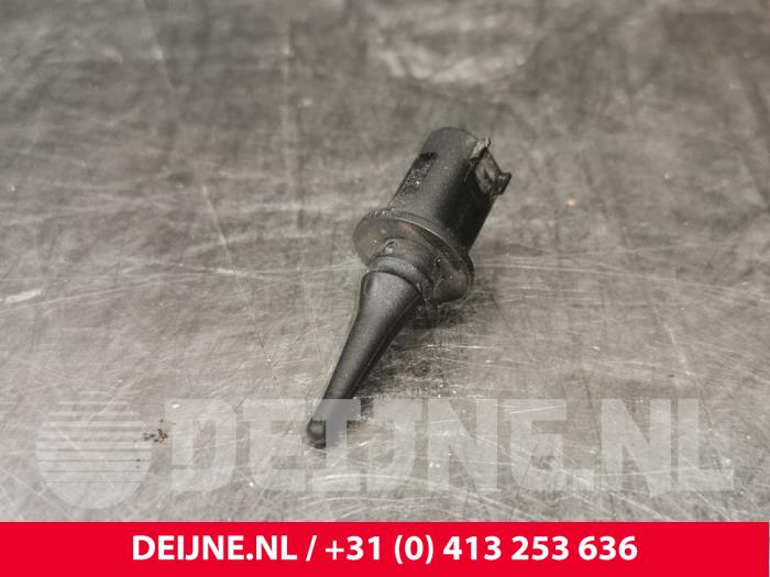 Gebrauchte Temperatursensor außen Mercedes Sprinter 3,5t (907.6/910.6) 314 CDI 2.1 D RWD Preis € 24,20 Mit Mehrwertsteuer angeboten von van Deijne Onderdelen Uden B.V.