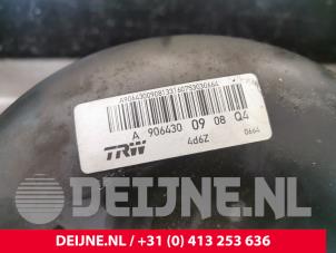Used Brake servo Volkswagen Crafter 2.0 TDI 16V Price € 90,75 Inclusive VAT offered by van Deijne Onderdelen Uden B.V.