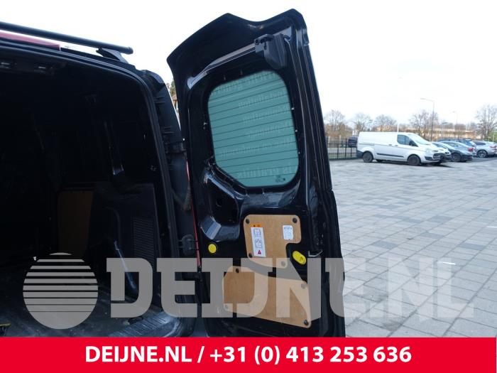 Hecktür Bus-Lieferwagen van een Ford Transit Connect (PJ2) 1.6 TDCi 16V 95 2015