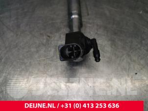 Usagé Injecteur (diesel) Mercedes Vito (639.6) 2.2 111 CDI 16V Prix € 151,25 Prix TTC proposé par van Deijne Onderdelen Uden B.V.