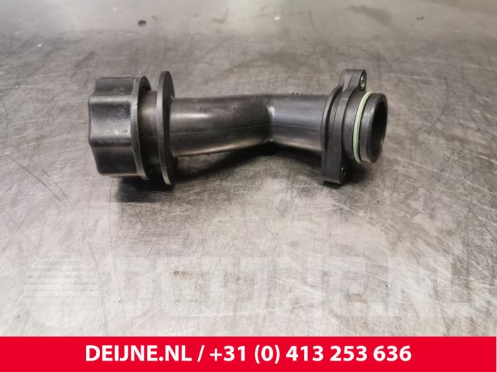 Gebrauchte Öl Füllrohr Iveco New Daily IV 40C12V, 40C12V/P Preis € 24,20 Mit Mehrwertsteuer angeboten von van Deijne Onderdelen Uden B.V.