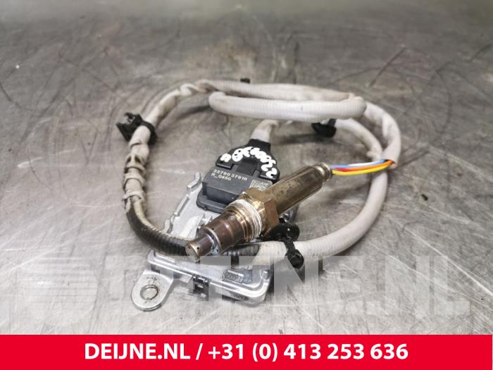 Usados Sensor Nox Renault Trafic (1FL/2FL/3FL/4FL) 2.0 dCi 16V 130 Precio € 151,25 IVA incluido ofrecido por van Deijne Onderdelen Uden B.V.
