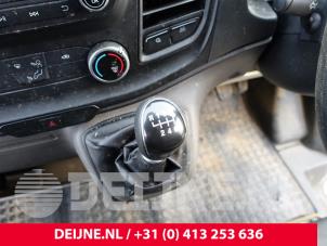 Used Gear stick Ford Transit 2.0 TDCi 16V Eco Blue 130 RWD Price on request offered by van Deijne Onderdelen Uden B.V.