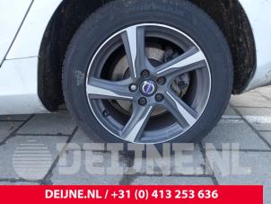 Used Set of wheels Volvo V40 (MV) 2.0 D2 16V Price on request offered by van Deijne Onderdelen Uden B.V.