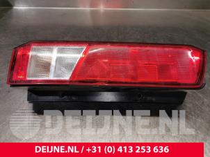 Gebrauchte Rücklicht links MAN TGE 2.0 TDI Preis € 121,00 Mit Mehrwertsteuer angeboten von van Deijne Onderdelen Uden B.V.
