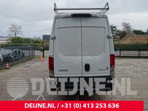 Używane Tylne drzwi samochodu dostawczego Iveco New Daily VI 33S15, 35C15, 35S15 Cena € 544,50 Z VAT oferowane przez van Deijne Onderdelen Uden B.V.