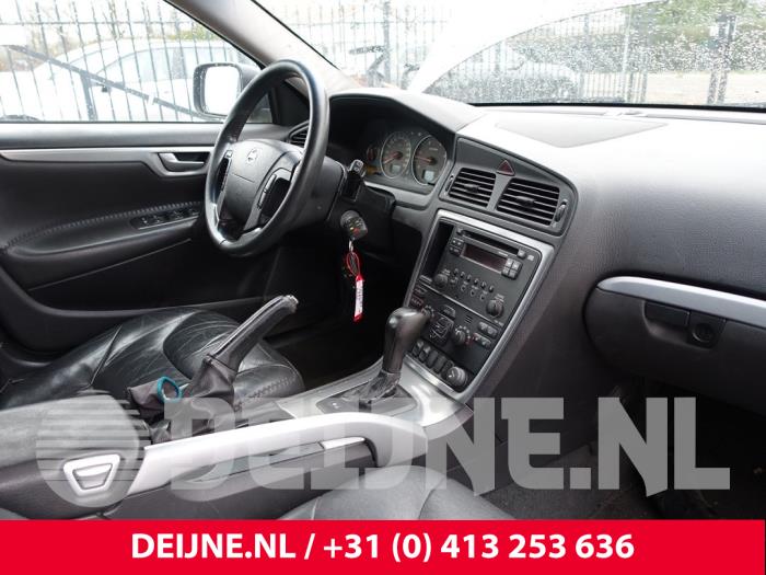 Używane Panel Volvo XC70 (SZ) XC70 2.4 D 20V Cena € 300,00 Procedura marży oferowane przez van Deijne Onderdelen Uden B.V.
