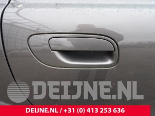 Used Rear door handle 4-door, right Volvo XC70 (SZ) XC70 2.4 D 20V Price on request offered by van Deijne Onderdelen Uden B.V.