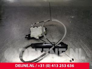 Used Sliding door lock mechanism, right Citroen Jumpy 1.6 Blue HDi 95 Price € 90,75 Inclusive VAT offered by van Deijne Onderdelen Uden B.V.