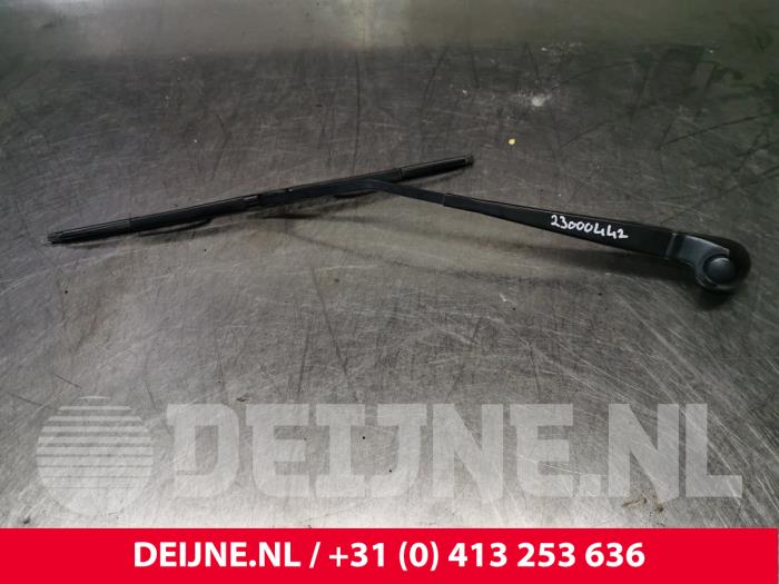 Begagnade Bakre torkararm Volkswagen Caddy IV 2.0 TDI 75 Pris € 18,15 Inklusive moms erbjuds av van Deijne Onderdelen Uden B.V.