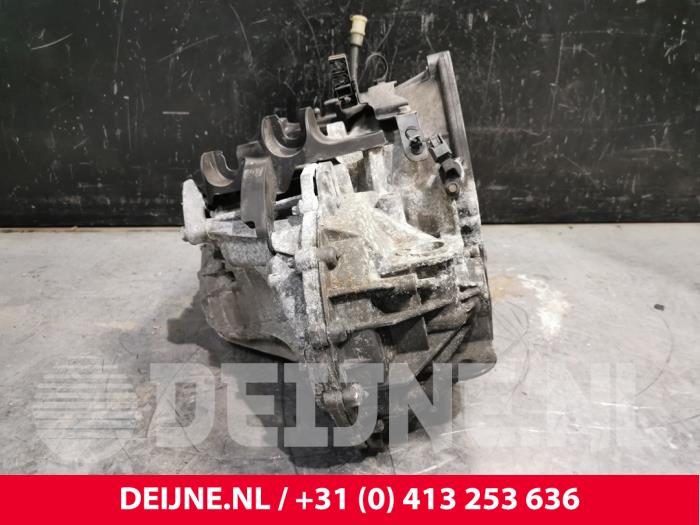 Getriebe van een Renault Trafic (1FL/2FL/3FL/4FL) 1.6 dCi 125 Twin Turbo 2018