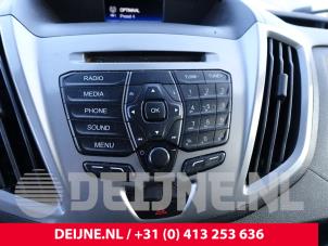 Gebrauchte Radiobedienfeld Ford Transit 2.0 TDCi 16V Eco Blue 105 Preis auf Anfrage angeboten von van Deijne Onderdelen Uden B.V.