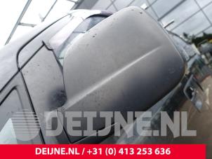 Used Wing mirror, left Hyundai H-300 2.5 CRDi Price on request offered by van Deijne Onderdelen Uden B.V.