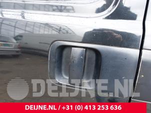 Gebrauchte Schiebetürgriff rechts Hyundai H-300 2.5 CRDi Preis auf Anfrage angeboten von van Deijne Onderdelen Uden B.V.