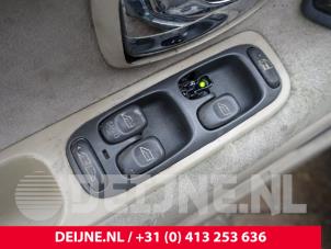 Used Electric window switch Volvo C70 (NC) 2.0 T 20V Price € 30,00 Margin scheme offered by van Deijne Onderdelen Uden B.V.