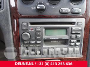 Gebrauchte Radio Volvo C70 (NC) 2.0 T 20V Preis € 60,00 Margenregelung angeboten von van Deijne Onderdelen Uden B.V.