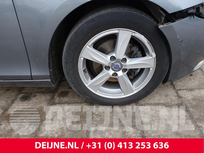 Set of wheels from a Volvo V40 (MV) 1.6 D2 2015