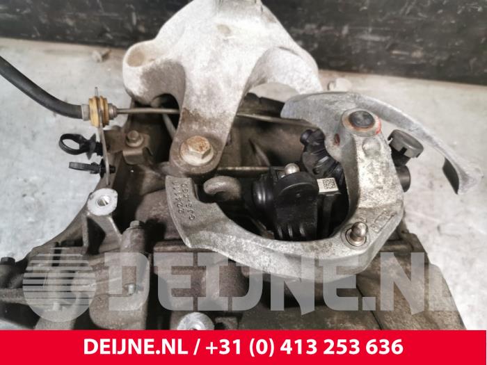Gearbox from a Ford Transit Connect (PJ2) 1.5 EcoBlue 2019
