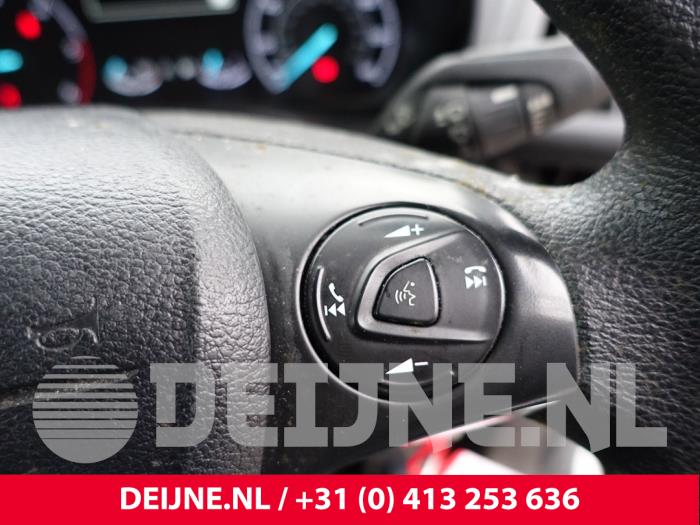 Steering wheel from a Ford Transit Connect (PJ2) 1.5 EcoBlue 2019