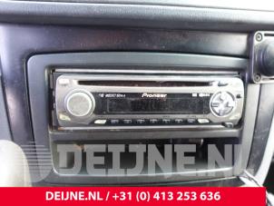 Używane Radio Mercedes Vito (639.6) 2.2 109 CDI 16V Cena na żądanie oferowane przez van Deijne Onderdelen Uden B.V.