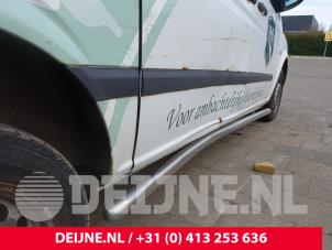 Gebrauchte Seitenleiste Mercedes Vito (639.6) 2.2 109 CDI 16V Preis auf Anfrage angeboten von van Deijne Onderdelen Uden B.V.