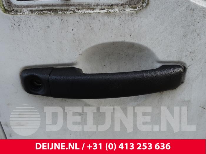 Uchwyt tylnych drzwi samochodu dostawczego z Opel Movano 2.3 CDTi 16V FWD 2011