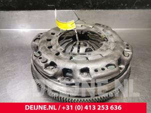 Usados Juego de platos de (completo) Mercedes Sprinter 3t (906.61) 211 CDI 16V Precio € 363,00 IVA incluido ofrecido por van Deijne Onderdelen Uden B.V.