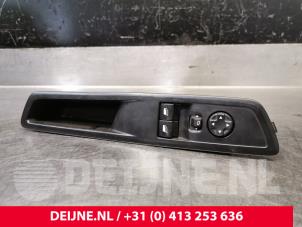 Used Electric window switch Citroen Jumpy 1.6 Blue HDi 95 Price € 54,45 Inclusive VAT offered by van Deijne Onderdelen Uden B.V.