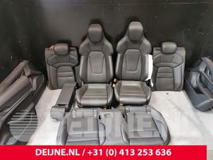 Używane Fotel prawy Porsche Taycan (Y1A) 4S Cena € 605,00 Z VAT oferowane przez van Deijne Onderdelen Uden B.V.