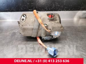 Used Air conditioning pump Tesla Model S 75 Price € 302,50 Inclusive VAT offered by van Deijne Onderdelen Uden B.V.