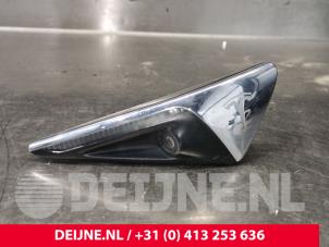Gebrauchte Blinker Kotflügel rechts vorne Tesla Model S 75 Preis € 181,50 Mit Mehrwertsteuer angeboten von van Deijne Onderdelen Uden B.V.