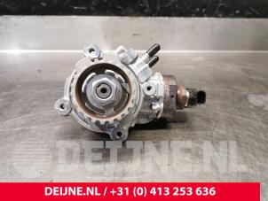 Used Mechanical fuel pump Opel Vivaro 1.5 CDTI 102 Price € 272,25 Inclusive VAT offered by van Deijne Onderdelen Uden B.V.
