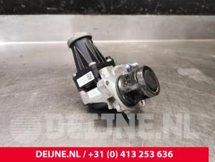 Used EGR valve Opel Vivaro 1.5 CDTI 102 Price € 90,75 Inclusive VAT offered by van Deijne Onderdelen Uden B.V.