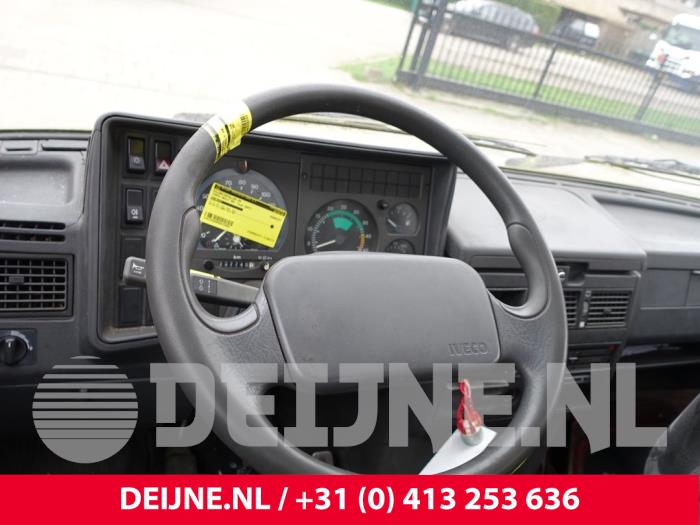 Steering wheel from a Iveco New Daily I/II 35.10 1997